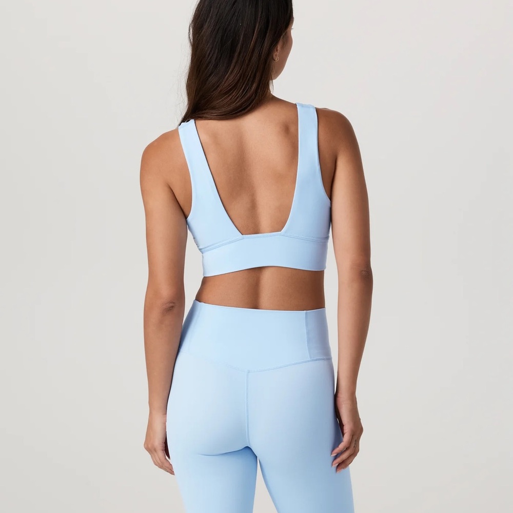 Vuori AllTheFeels™ Triangle Bra - Picture 2 of 5